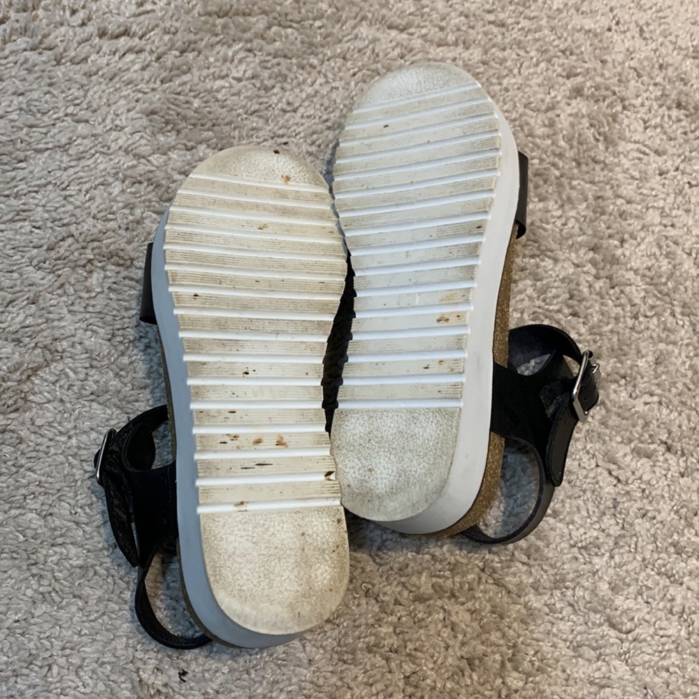 Platform Sandals - Picture 7 of 7